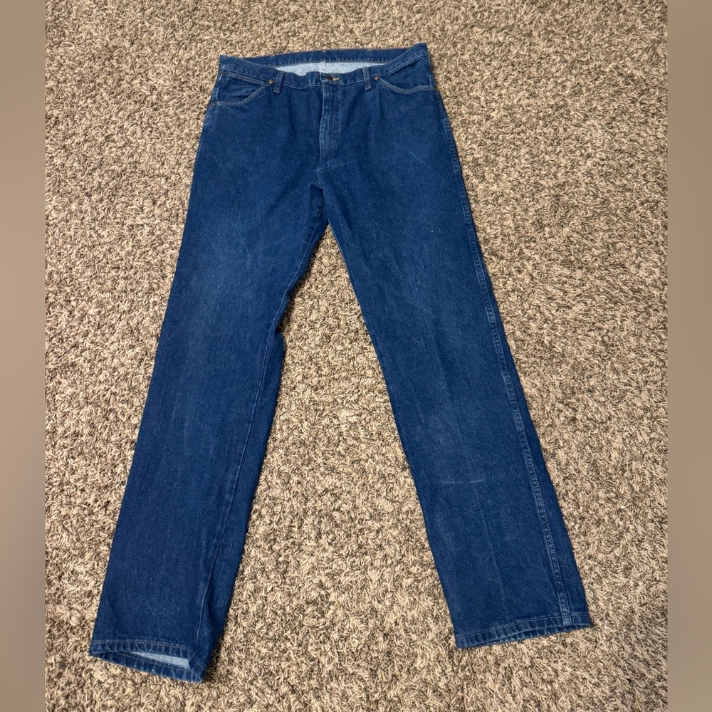 Wrangler Men's Deep Blue Straight Jeans